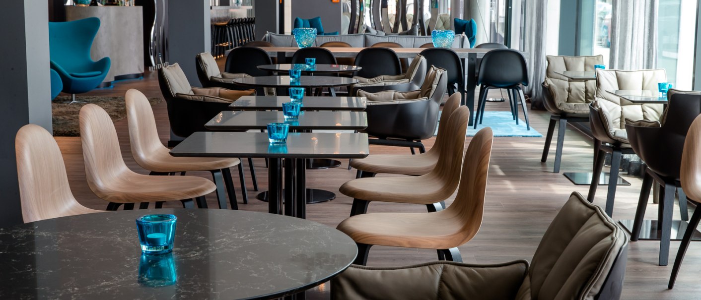 breakfast area, © Motel One Stuttgart-Bad Cannstatt