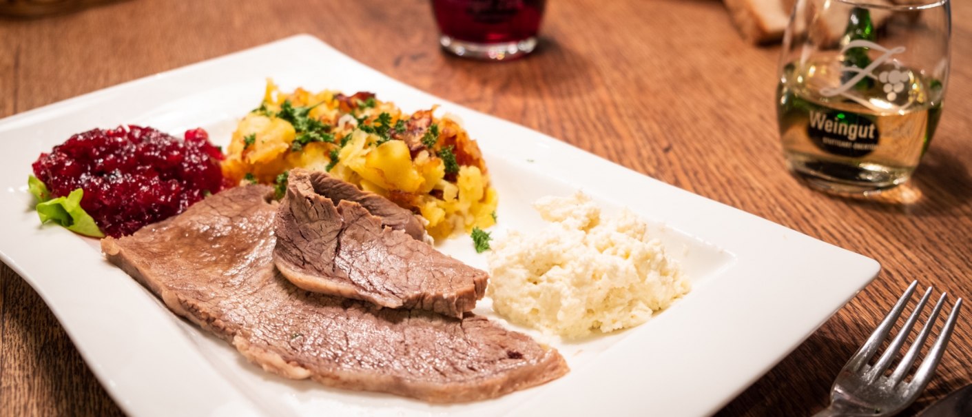 Boiled beef in the Sonnen-Besen, © Weingut Zaiß