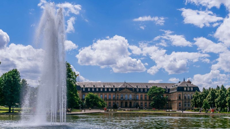 Neues Schloss mit Eckensee, © Thomas Niedermüller