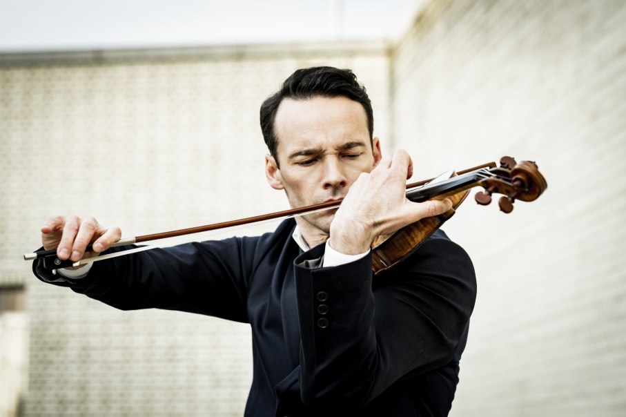 Violinist Linus Roth, © Diego Franssens