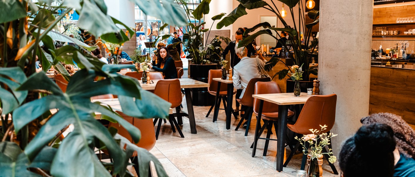 Haus der Katholischen Kirche, Café Mela, © SMG, Sarah Schmid