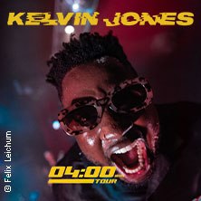 Kelvin Jones - 04:00 AM Tour 2025, © links im Bild