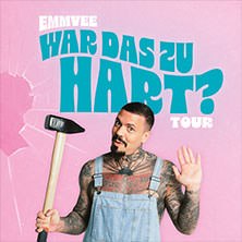 EMMVEE - War das zu hart?, © links im Bild