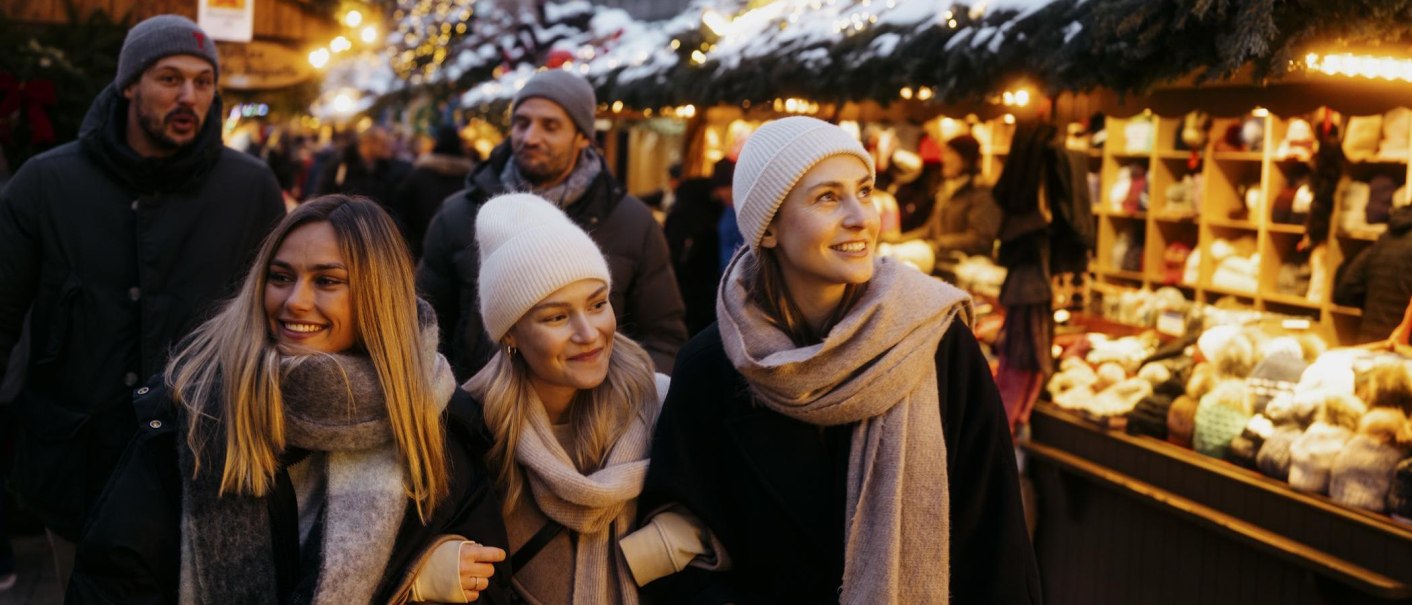 Christmas Market Stuttgart, picture taken at the market place, © Stuttgart-Marketing GmbH, Alwin Maigler