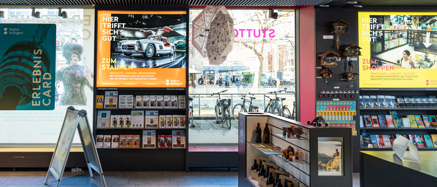 Inside the tourist information, facing Koenigstrasse, © Stuttgart-Marketing GmbH, Sarah Schmid