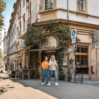 Wilhelmasplatz mit Blick auf das Café Einstein, © Stuttgart-Marketing GmbH, Sarah Schmid