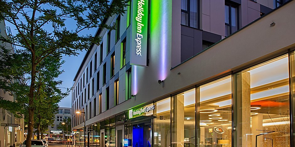 Außenansicht, © Holiday Inn Express Waiblingen