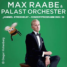 Max Raabe & Palast Orchester - Hummel streicheln, © links im Bild