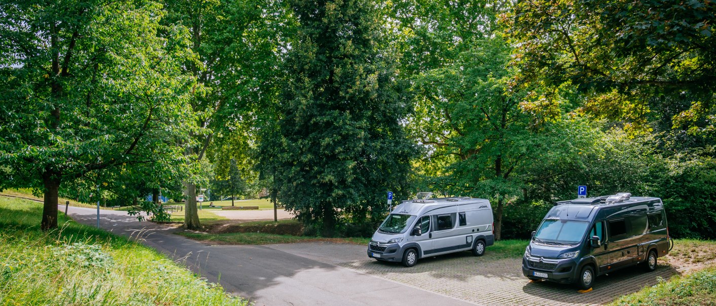 Motorhome parking space Äußerer Burgplatz Esslingen a. N., © Stuttgart-Marketing GmbH, Thomas Niedermüller