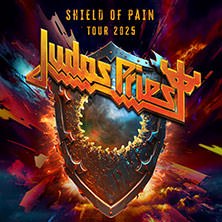 Judas Priest, © links im Bild