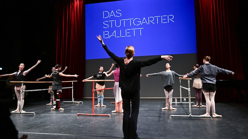 Blick hinter die Kulissen, © Württembergische Staatstheater Stuttgart