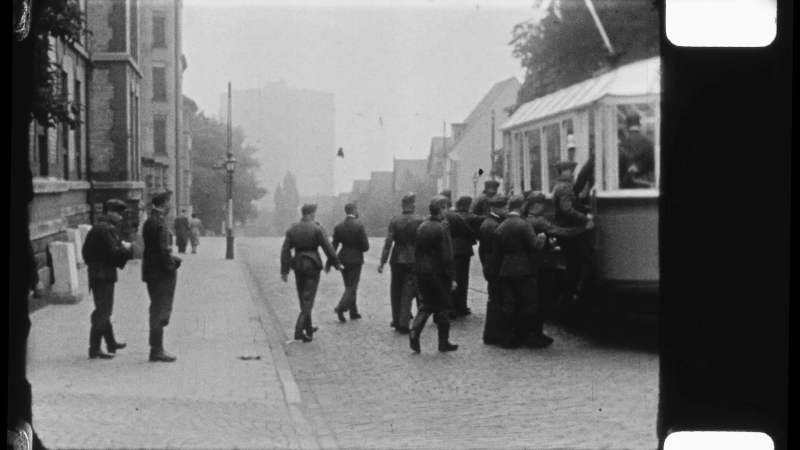 Filmstill aus dem Propgandafilm „Verwundetenfahrt im Aussichtswagen“, 9150_Fi_0045_a, © Stadtarchiv Stuttgart