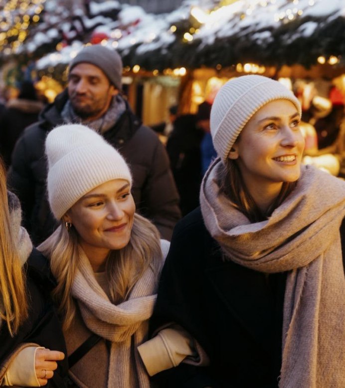 Christmas Market Stuttgart, picture taken at the market place, © Stuttgart-Marketing GmbH, Alwin Maigler