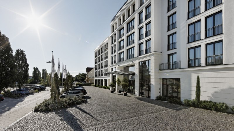 Parkhotel Stuttgart Messe-Airport front, © Parkhotel Stuttgart Messe-Airport GmbH &amp; Co KG