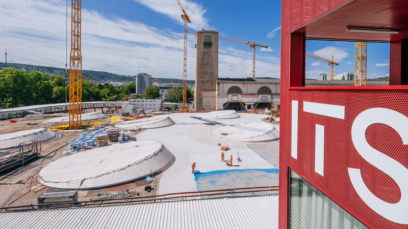 ITS Gebäude mit Blick auf die Baustelle, © Thomas Niedermüller