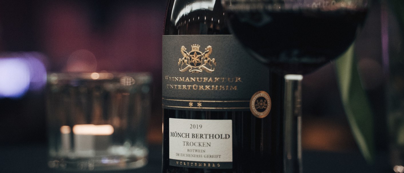 Red wine Mönch Berthold, © Weinmanufaktur Untertürkheim