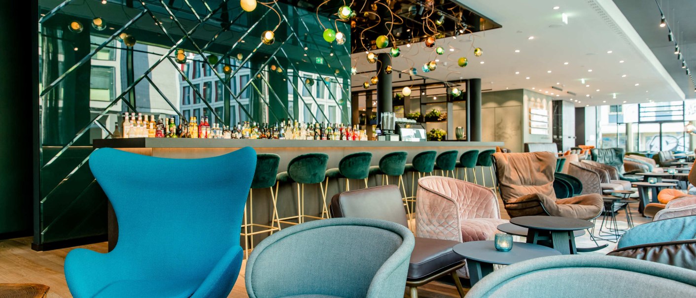 Lobby, © Motel One - Stuttgart Hauptbahnhof