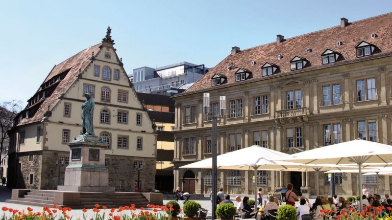 Schillerplatz mit Blick auf Fruchtkasten, © Stuttgart-Marketing GmbH