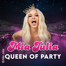 Mia Julia - Queen Of Party - Arena Tour 2025, © links im Bild